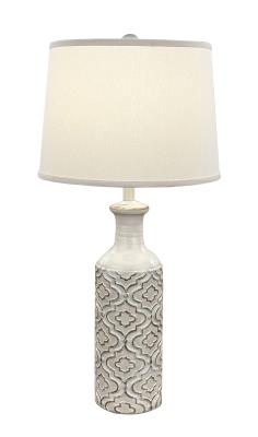 Farmhouse/Gold Raised Quatrafoil Table Lamp