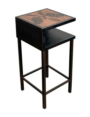 BURNT SIENNA/STAIN WOODEN DRINK TABLE WITH IRON BASE AND SHELF- ETCHED PINECONE TOP - 23"
